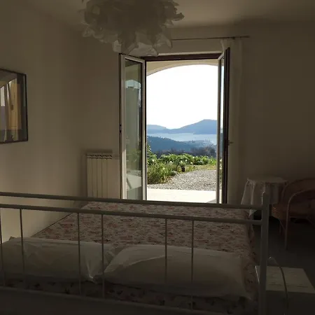 Le Rose Apartment *